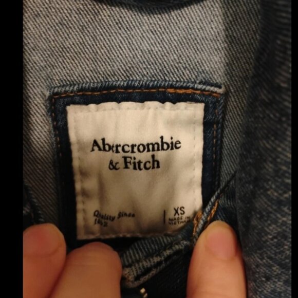 Abercrombie & Fitch Denim Distressed Trucker Button Up Women XS Jacket - Picture 4 of 11